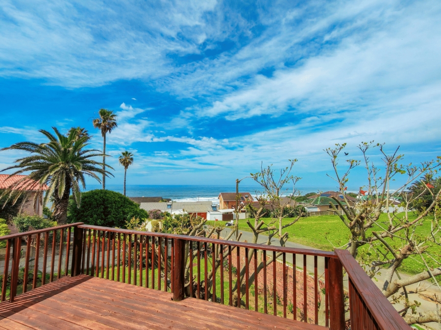 To Let 5 Bedroom Property for Rent in Gonubie Eastern Cape